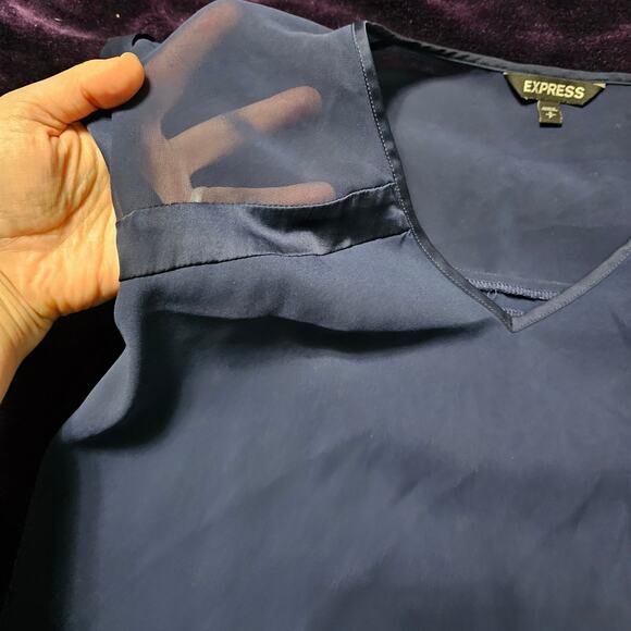 Express blouse small - Picture 3 of 3